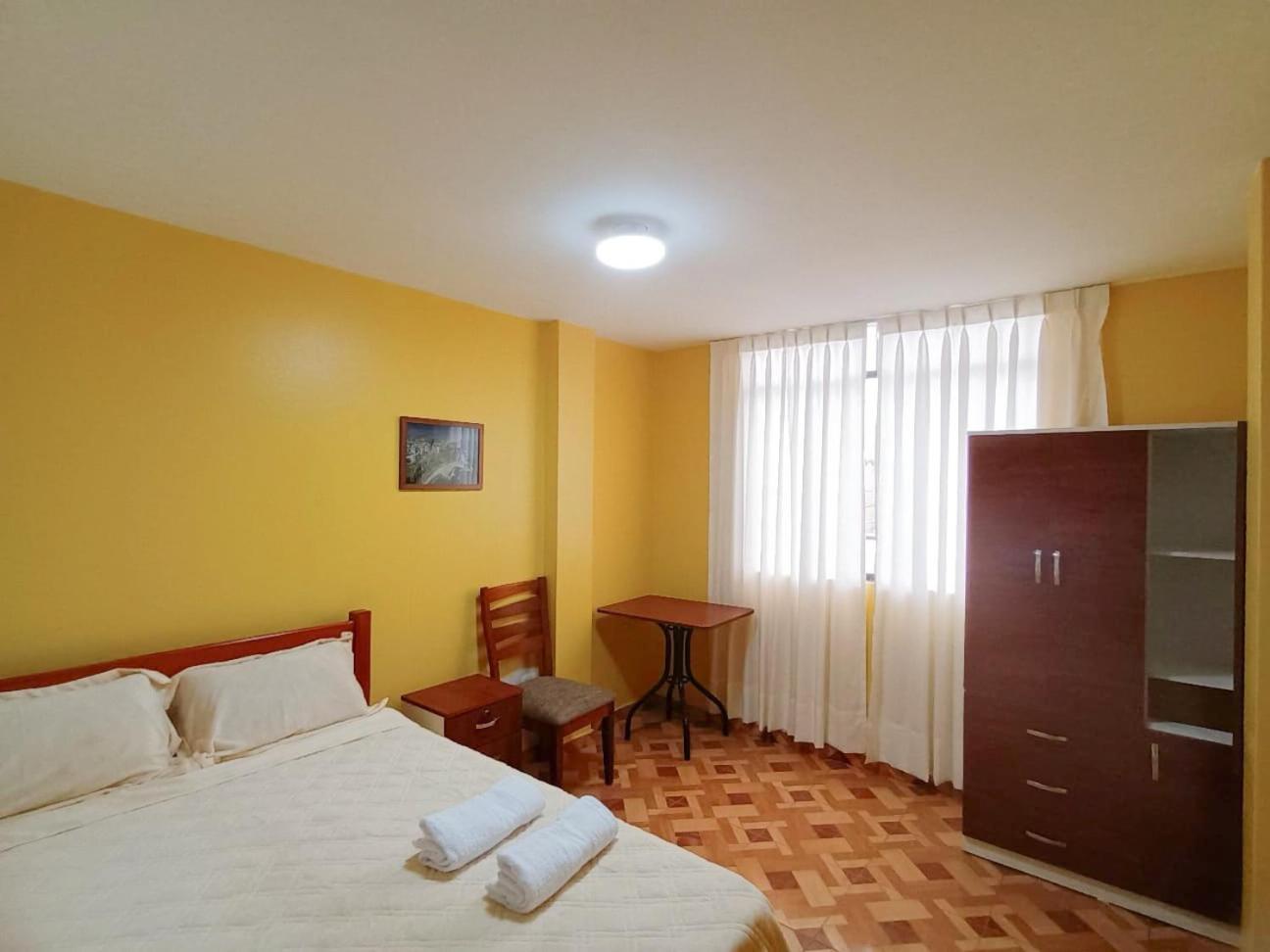 Ferienwohnung Right Across From The Airport - Free Shuttle - A Y J Familia Lima Exterior foto
