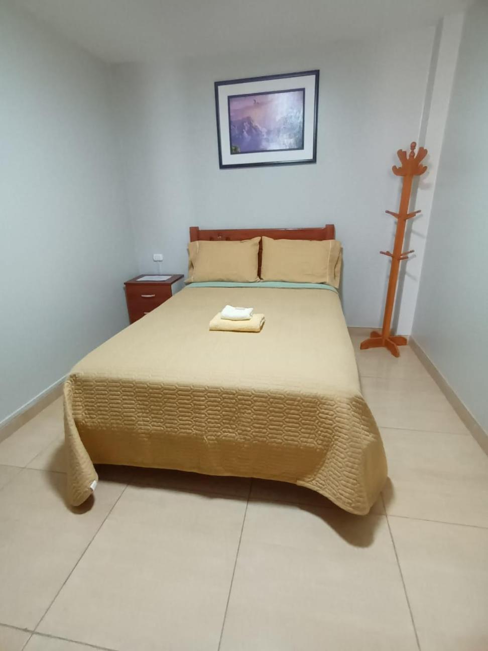 Ferienwohnung Right Across From The Airport - Free Shuttle - A Y J Familia Lima Exterior foto