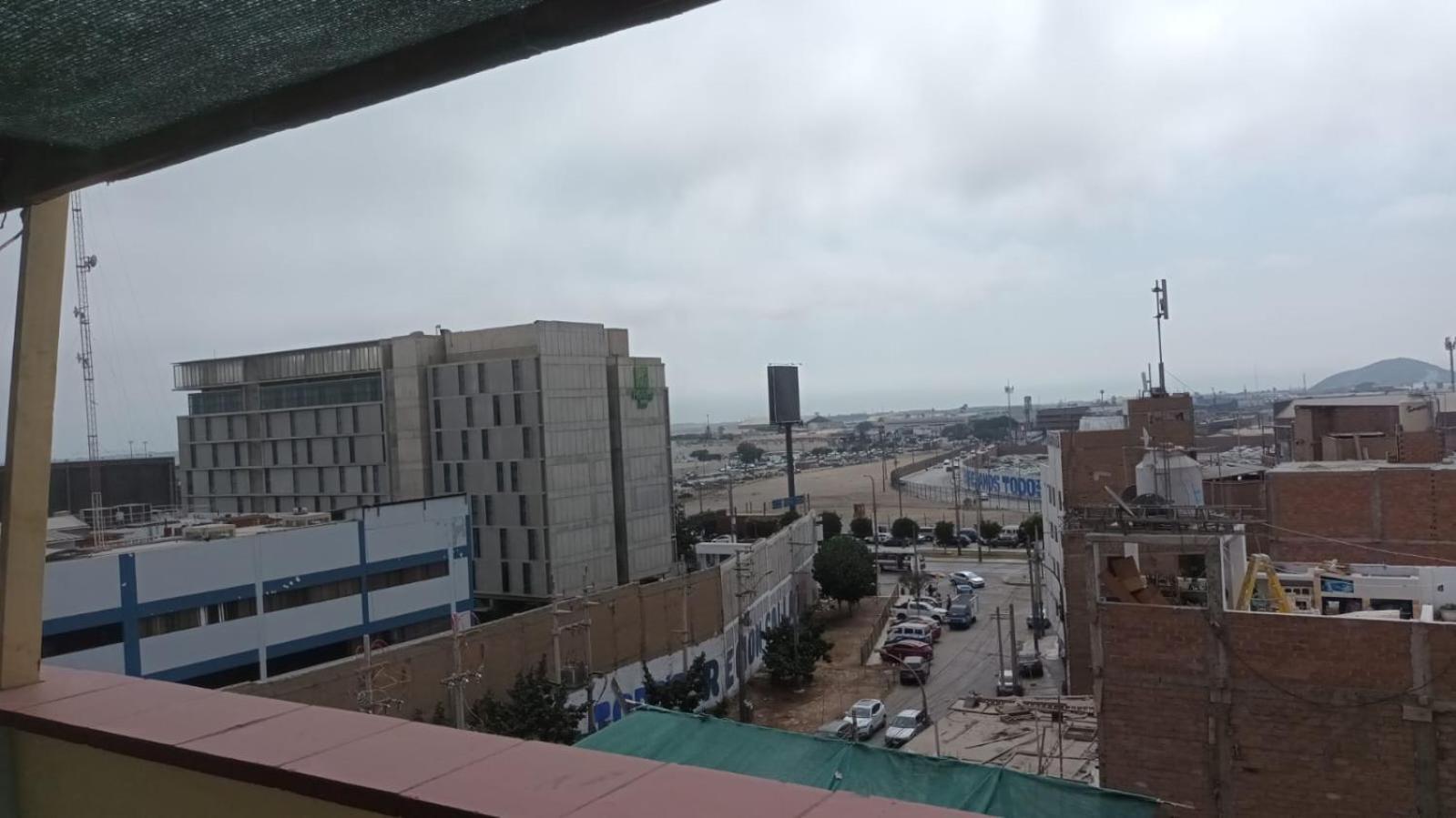 Ferienwohnung Right Across From The Airport - Free Shuttle - A Y J Familia Lima Zimmer foto
