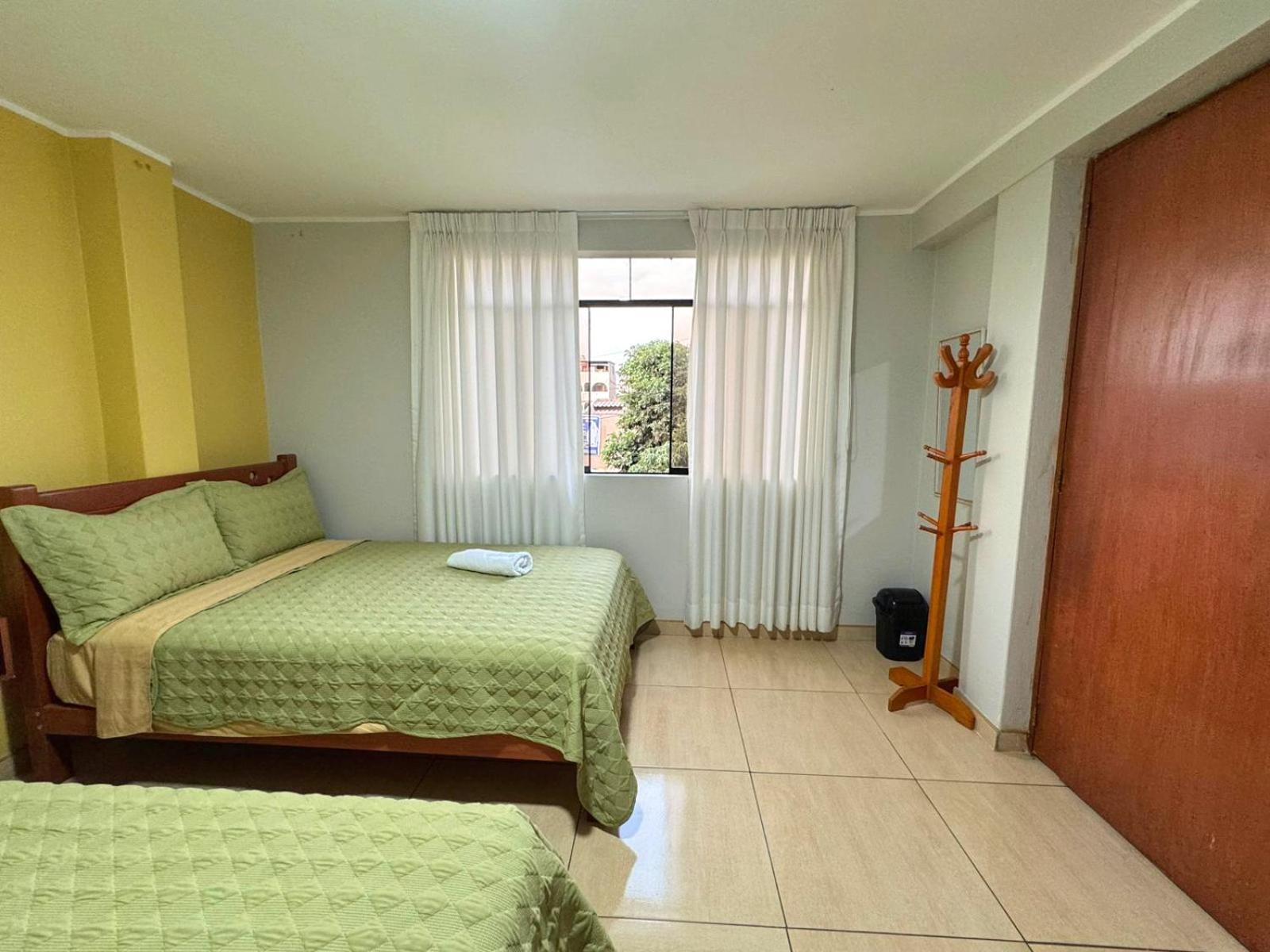 Ferienwohnung Right Across From The Airport - Free Shuttle - A Y J Familia Lima Exterior foto