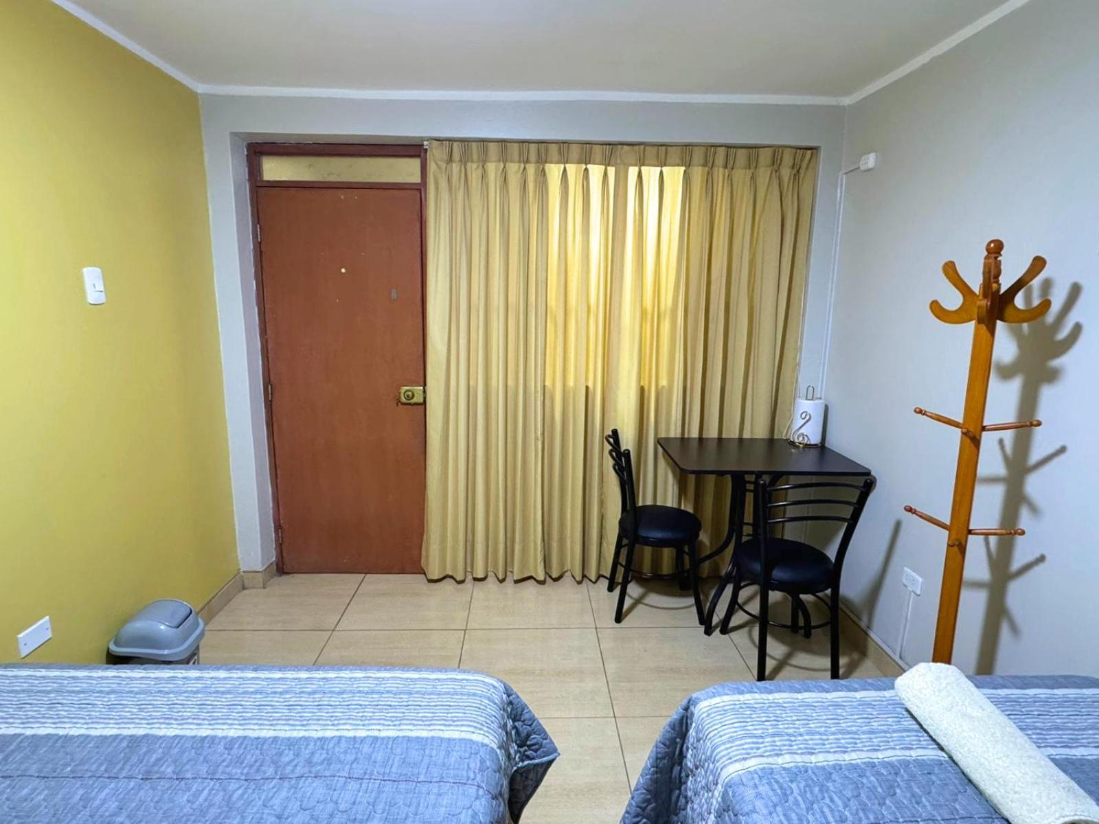 Ferienwohnung Right Across From The Airport - Free Shuttle - A Y J Familia Lima Exterior foto