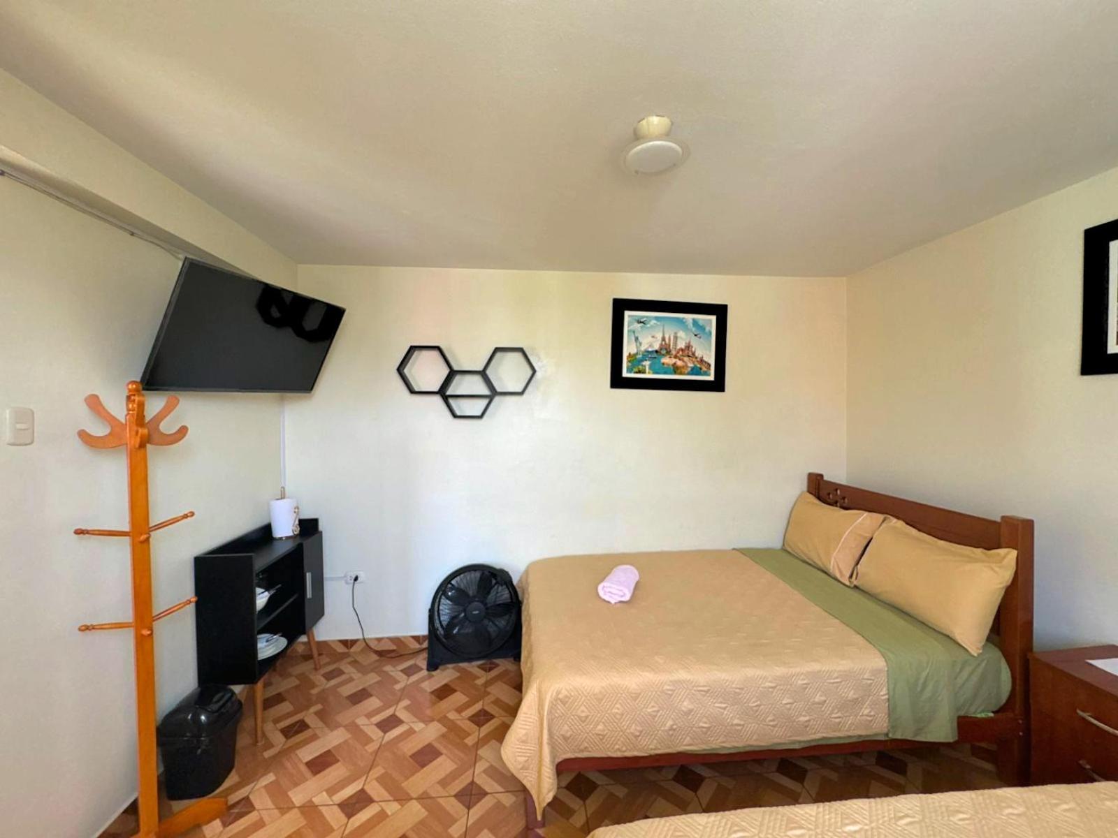 Ferienwohnung Right Across From The Airport - Free Shuttle - A Y J Familia Lima Exterior foto